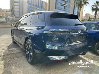 7 BMW IX 2022