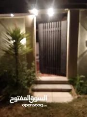  1 منزل للبيع في قرقور طريق المطبات مصنع النجمه وراه الخارجي