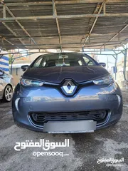  1 رنو زوي 2018 بيع كاش او بالتقسيط بدون بنوك  أو شركات التسهيل جميع الاضافات السياره اربعه جيد