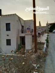  8 منزل دوبليكس للبيع في بتير