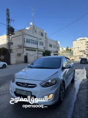  3 هونداي اكسنت 2015 محرك 1600 ديزل لون ابيض فرش جلد تشغيل بصمه حساسات خلفيه كاميرا خلفيه ترخيص وتامين