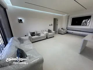  15 شقة مفروشة فاخرة بجاهزية كاملة للسكن – موقع مميز في رجم عميش