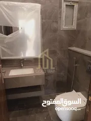  13 شقة مميزة طابق أول 205م في أجمل مناطق قرية النخيل / ref 5040