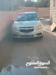 10 سيارة للبيع