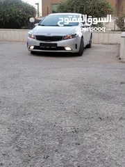  4 كيا K3 /ماتور 1600 / فحص نخب /اتوماتيك / سولار / اقتصاديه جدا غنيه عن التعريف