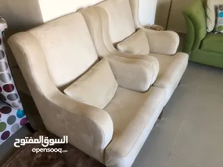  10 كنب 13 مقعد بحالة الوكاله غير مستخدم كثير بداعي السفر