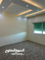  7 شقة سوبر ديلوكس مميزة جدا و موقعها مميز للايجار بسعر مميز تناسب عرسان