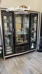  3 طاولة سفرة ماليزي نخب اول بحالة جيدة