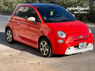  4 Fiat 500e 2015 Panorama