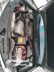  7 تويوتا كامري 2014 مرخصه و مامنه لشهر 12 مش ناقصها اشي نهائيا السياره بالصلاه على النبي مش ناقصها اشي