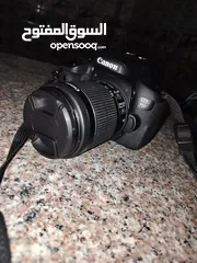  1 كاميرا كانون 750D