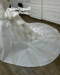  3 فستان زفاف كم بكم لولو