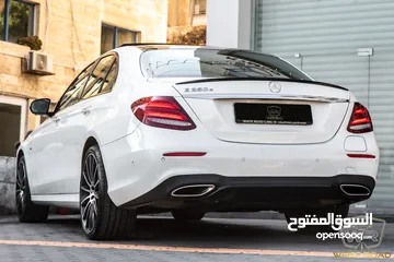  29 Mercedes E350e Plug in hybrid Amg kit Night Package 2018   السيارة وارد الشركة و قطعت مسافة 50,000