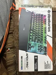  1 SteelSeries Apex Pro TKL