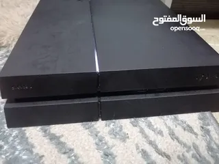  1 Ps4 مستعمل بحالة الوكالة 500 قيقا اون لاين بتقدر تنزل شو ما بدك الالعاب