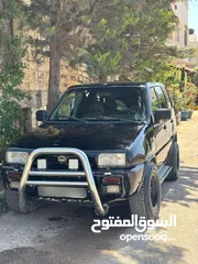  1 نيسان تيرانو 1995