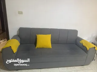  1 غرفة جلوس اثنين صغار وحده ثنائيه وحده كبيره