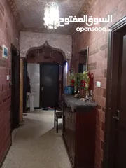  6 بيت لبيع تقريبن مطل على البحر الميت