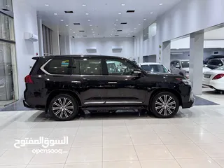  2 Lexus LX-570S 2018 (Black)