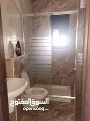  13 للايجار بالمصايف  قرب  وخلف وزاره المالية ع شارعين مفتوحه