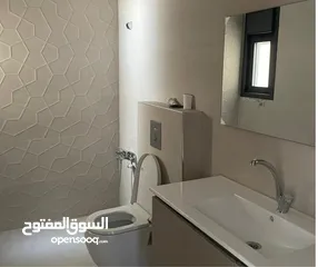  8 شقة مميزة للبيع في عين منجد
