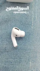  4 airpods pro 1