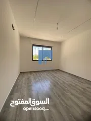  11 شقة طابقية فاخرة للبيع في الكرسي - قرب المخابرات طابق ثاني 300م تشطيب سوبر ديلوكس لم تسكن