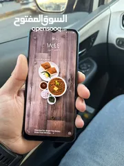  3 Vivo y20 لون ازرق نظيف للبيع بداعي التحديث