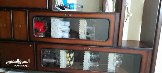  4 كنب + بوفيه للبيع بحاله جيده السعر 150