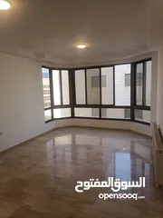  7 شقة فاخرة للبيع