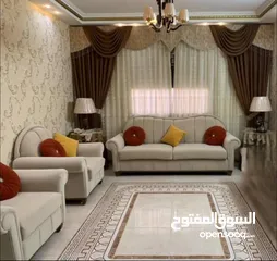  1 ,طقم مستعمل شبه جديد موجود نابلس الجديده