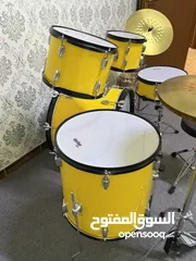  4 درمز لون اصفر كولتي عالي جدا بالكرتونه جديد ضمان 2 سنه
