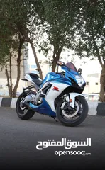  1 suzuki gsxr600 2011 لا تحتاج لأي صيانة