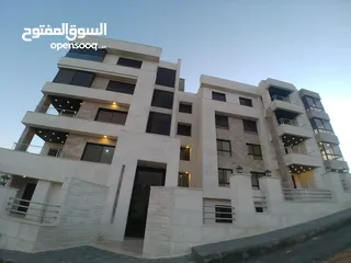  6 شقه فخمة مع روف قرية النخيل