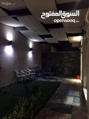  2 شقة مفروشة للإيجار 240م2 ( Property 10988 )