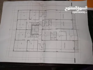  2 شقة 190 متر برج مرخص علي شارع رائيسي 50 متر فيو مفتوح