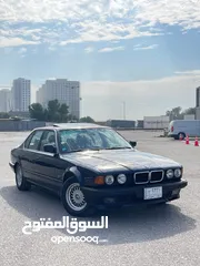  2 BMW 735i 1992