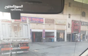  8 فرصه استثمارية محطة غسيل سيارات وغيار زيوت وبناشر سيارات  كبيرة وصغيرة للبيع  تحتوي على رمبة