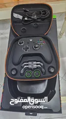  1 Xbox controller