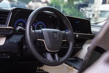  24 Toyota Crown hybrid 2023 premium