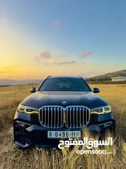  2 BMW X7 40i 2019 M Package