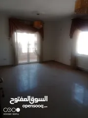 1 شقة للبيع طابق ثالث مع روف