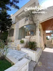  1 فيلا للايجار .. يوجد خيارات اخرى Villa for rent.. other options available / V152