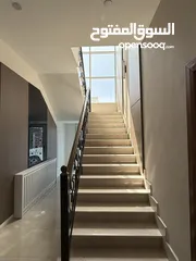  15 فيلا للبيع