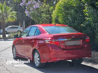  4 تويوتا يارس SPORT 2014 بحالة الشركة قطعت مسافة 120 الف كم