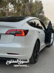  10 تسلا موديل 3 لون أبيض لؤلؤي 2022 Tesla model 3 . 2022