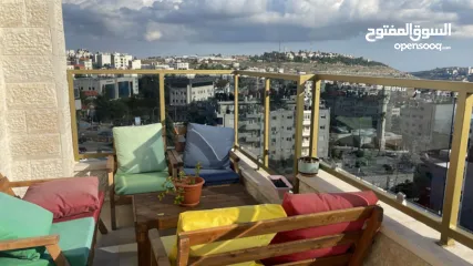  2 روف للايجار مفروش بالكامل اطلالة رائعة وموقع استراتيجي في اجمل مناطق البيرة