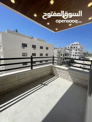  15 شقة طابق اخير مع روف مميزة