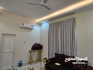  9 Modern Villa for rent/ عوقد الشمالية