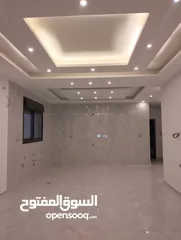  2 شقق طابقيه